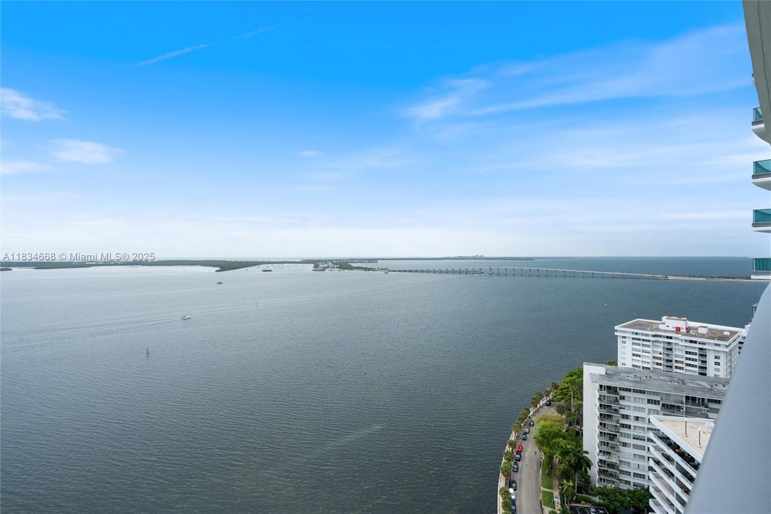 Vendido Recientemente: $2,285,000 (3 camas, 3 baños, 2130 Pies cuadrados)