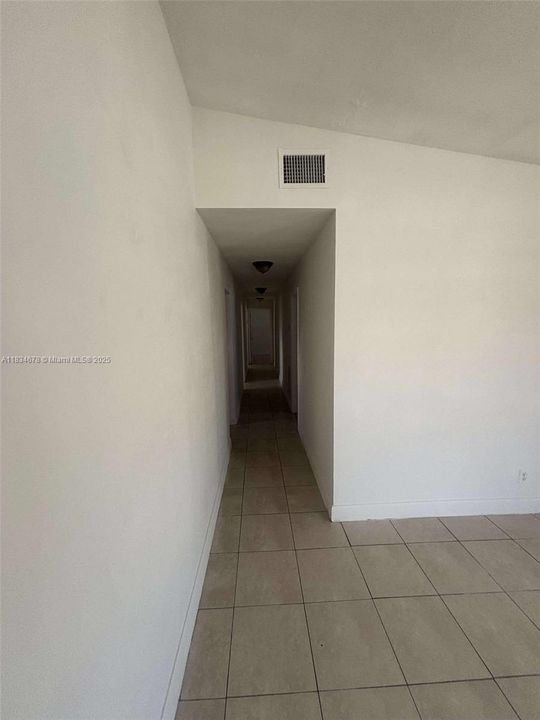 For Rent: $3,500 (5 beds, 3 baths, 1250 Square Feet)