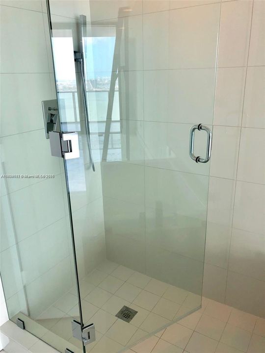 For Rent: $5,500 (2 beds, 3 baths, 1151 Square Feet)
