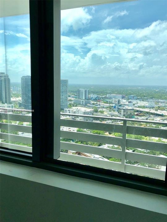 For Rent: $5,500 (2 beds, 3 baths, 1151 Square Feet)