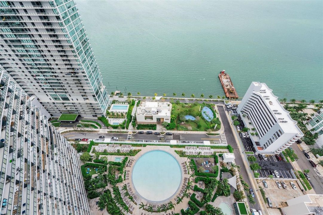 For Rent: $5,500 (2 beds, 3 baths, 1151 Square Feet)