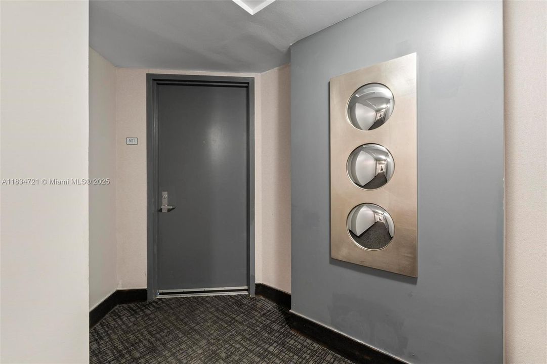 For Sale: $630,000 (2 beds, 2 baths, 1267 Square Feet)