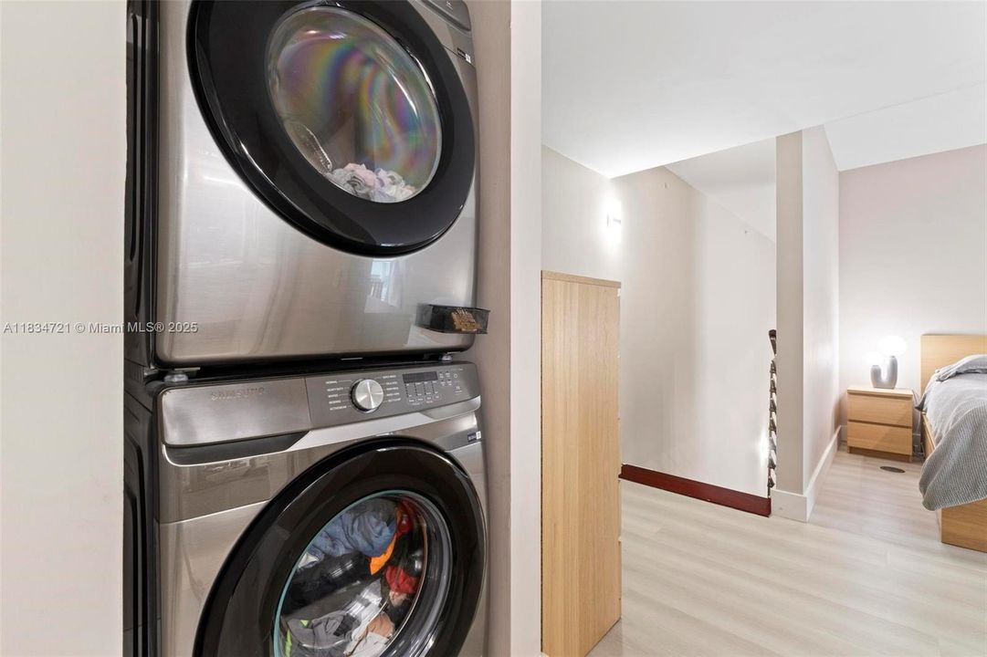 For Sale: $630,000 (2 beds, 2 baths, 1267 Square Feet)