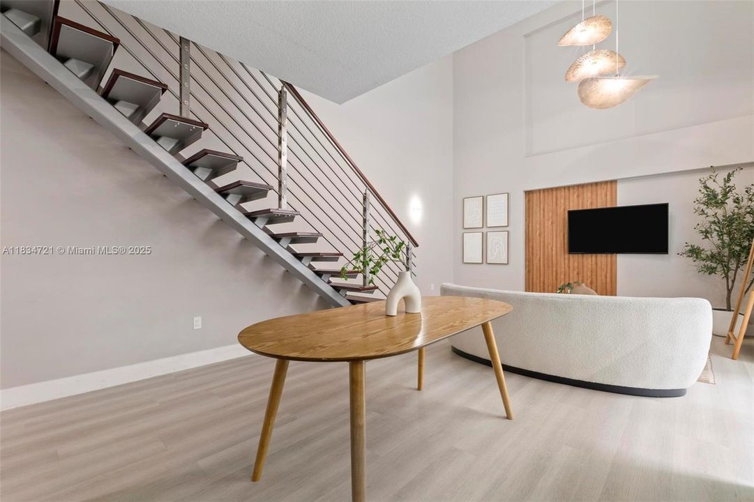 For Sale: $630,000 (2 beds, 2 baths, 1267 Square Feet)