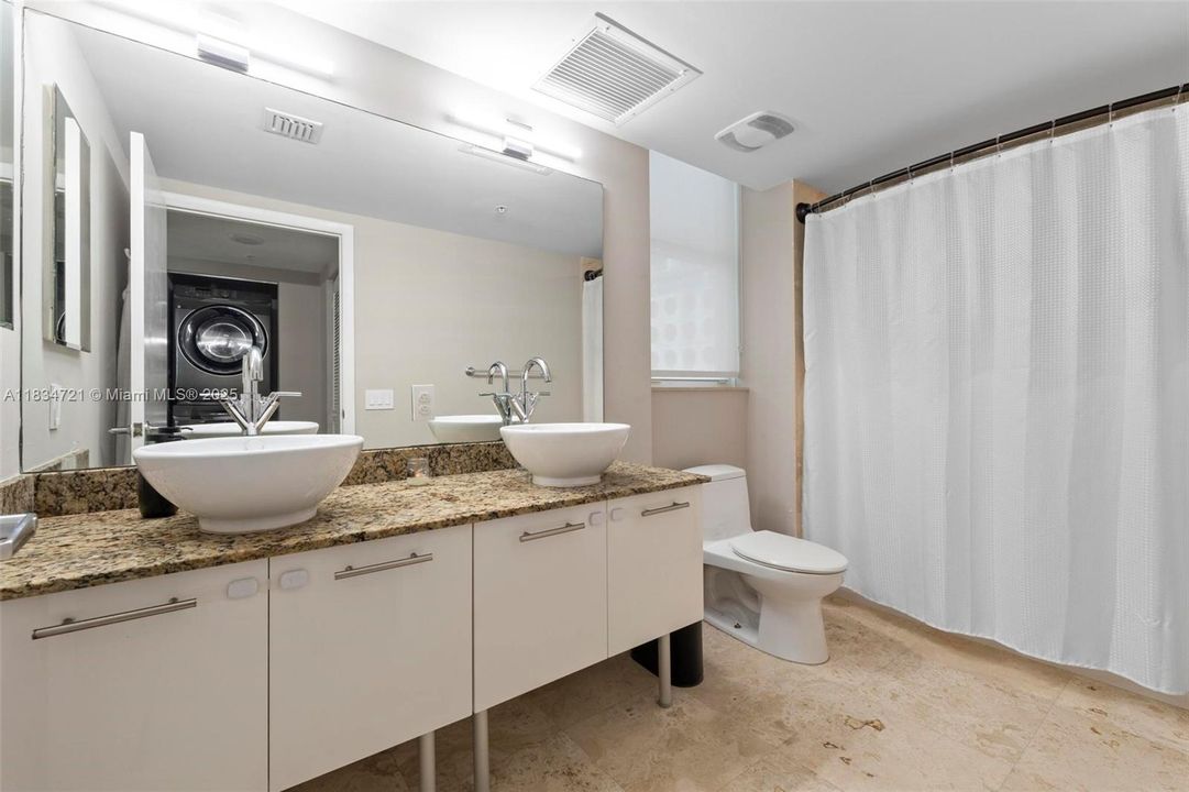 For Sale: $630,000 (2 beds, 2 baths, 1267 Square Feet)