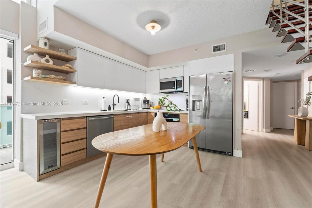 For Sale: $630,000 (2 beds, 2 baths, 1267 Square Feet)