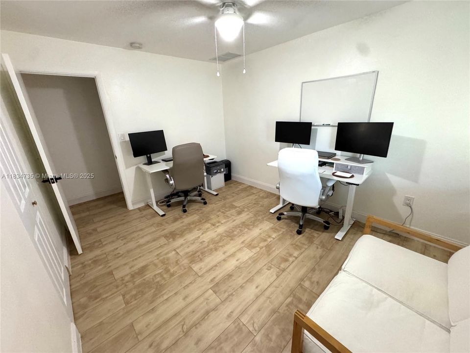 For Rent: $3,800 (3 beds, 2 baths, 1410 Square Feet)