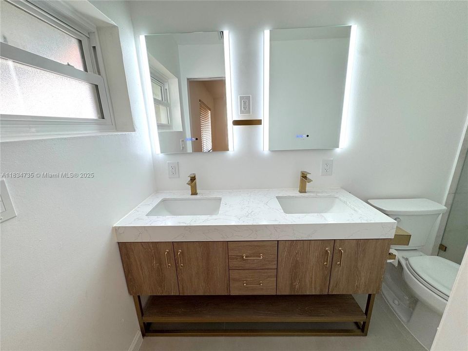 For Rent: $3,800 (3 beds, 2 baths, 1410 Square Feet)