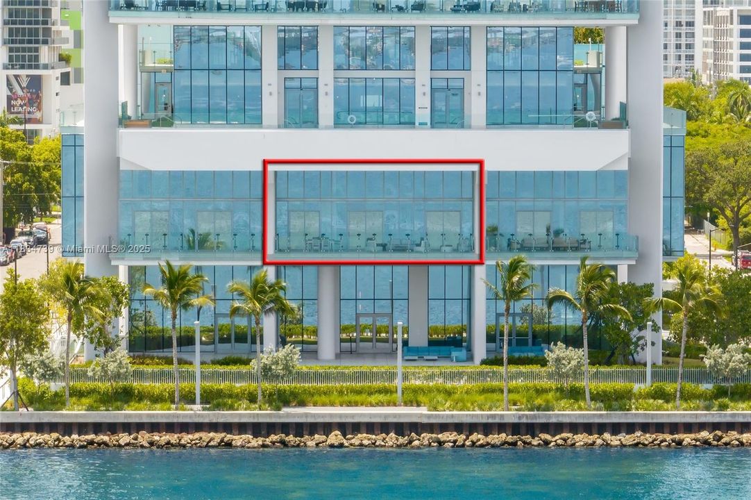 Vendido Recientemente: $4,795,000 (6 camas, 6 baños, 4345 Pies cuadrados)