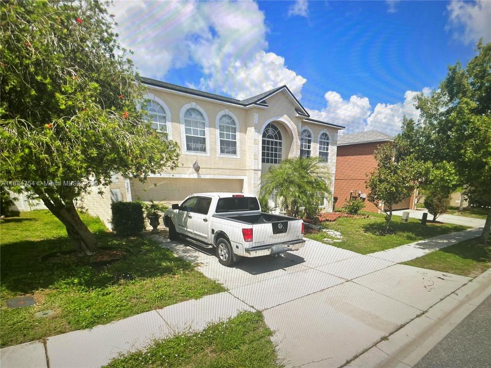 Active With Contract: $170,000 (5 beds, 3 baths, 0 Square Feet)