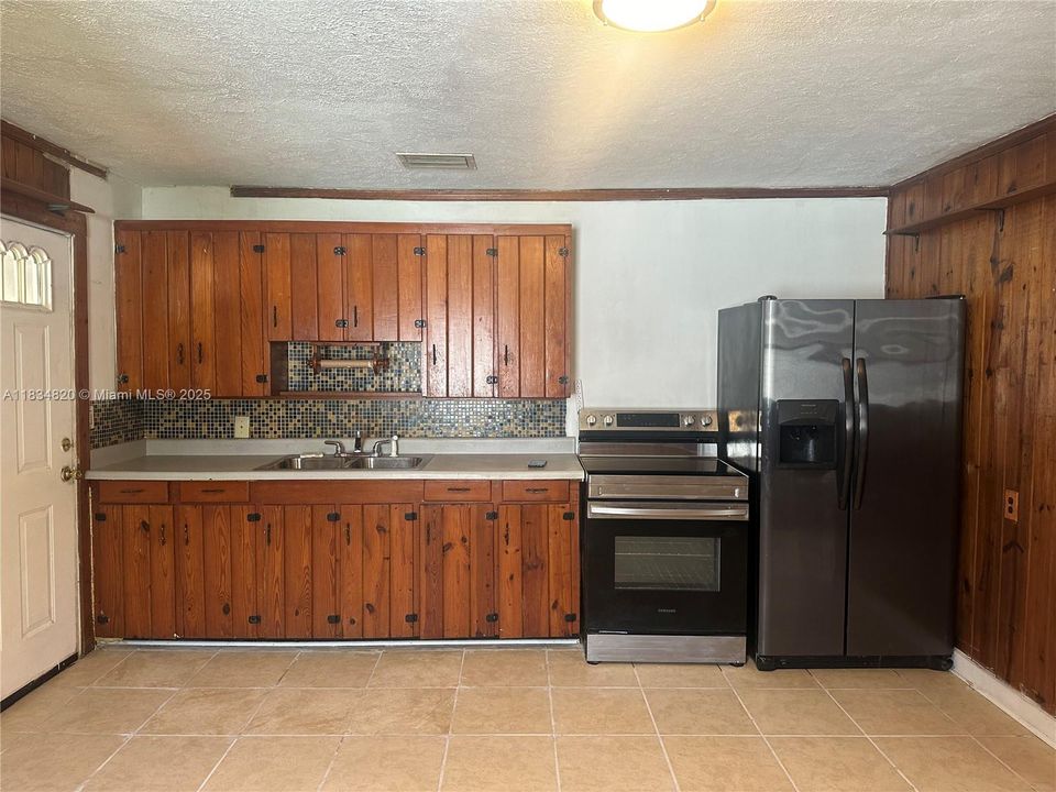 En Venta: $180,000 (2 camas, 1 baños, 1024 Pies cuadrados)