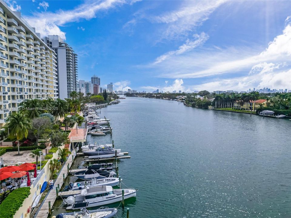 Recently Sold: $550,000 (2 beds, 2 baths, 1190 Square Feet)