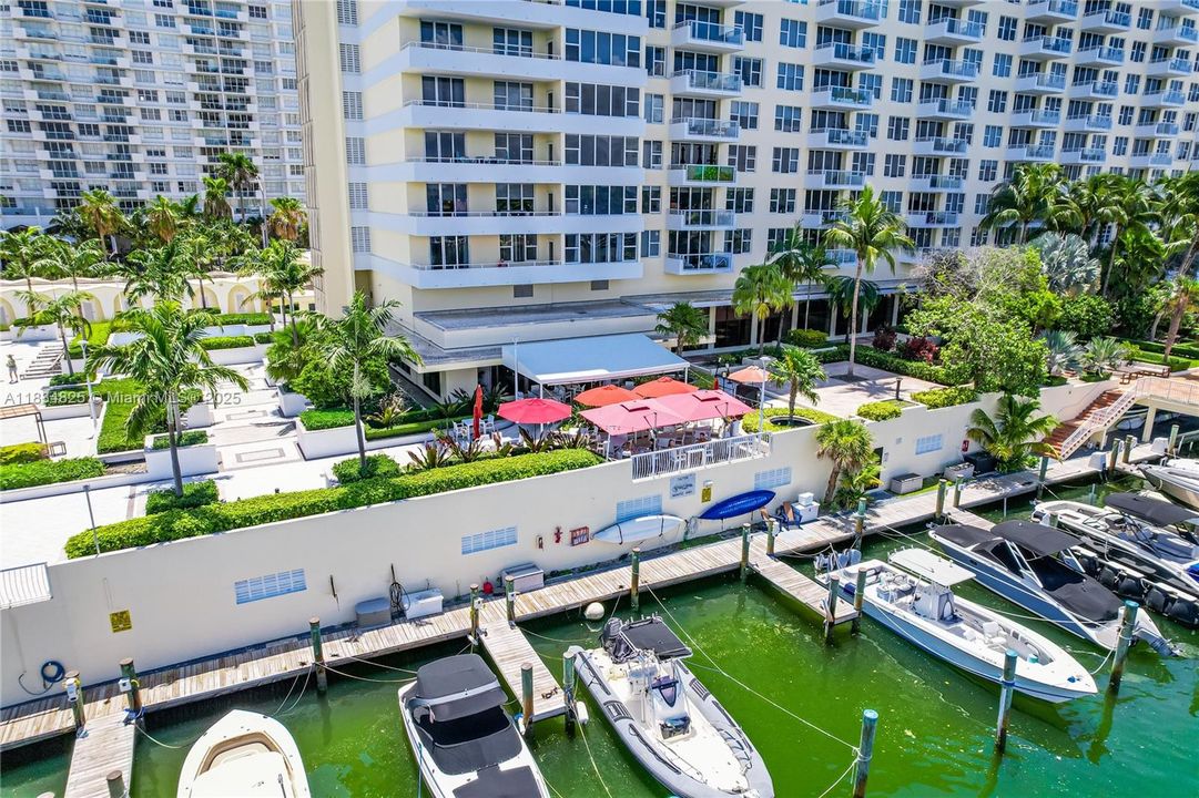 Recently Sold: $550,000 (2 beds, 2 baths, 1190 Square Feet)