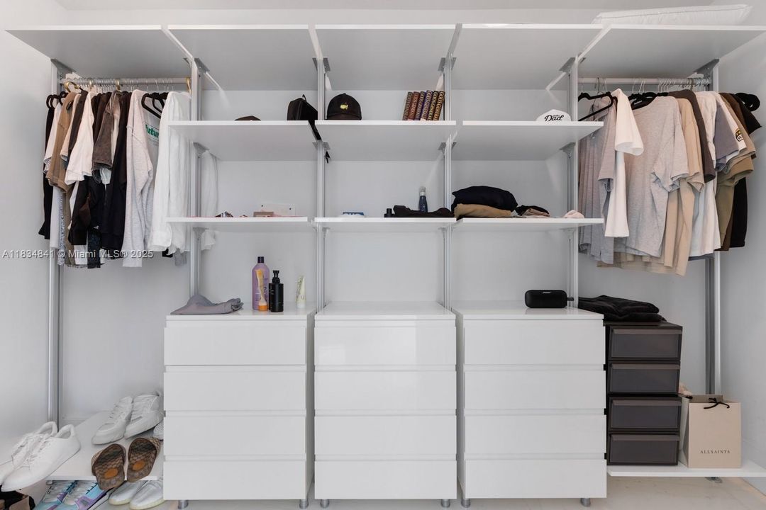 На продажу: $3,880,000 (3 спален, 4 ванн, 3171 Квадратных фут)