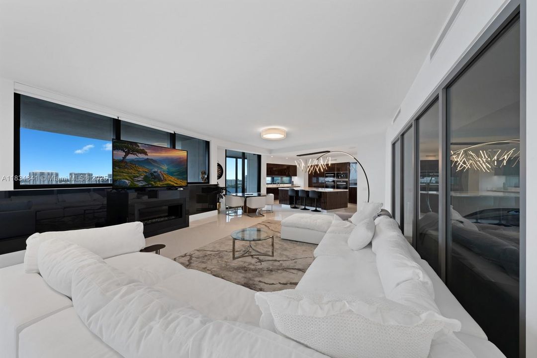 На продажу: $3,880,000 (3 спален, 4 ванн, 3171 Квадратных фут)