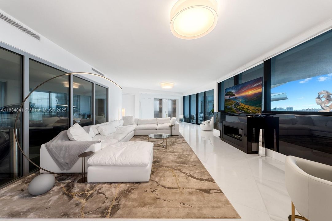 На продажу: $3,880,000 (3 спален, 4 ванн, 3171 Квадратных фут)