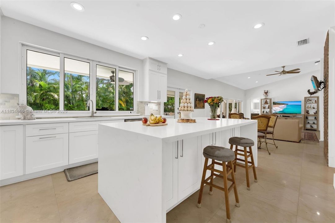 Recently Sold: $1,645,000 (5 beds, 4 baths, 3545 Square Feet)