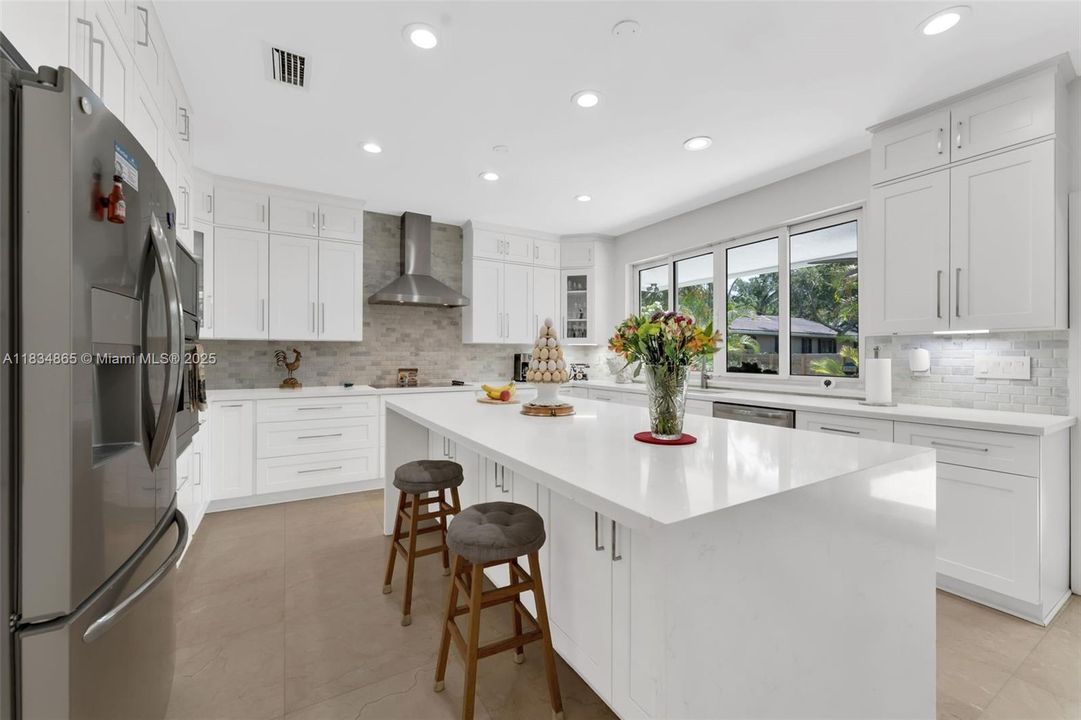 Recently Sold: $1,645,000 (5 beds, 4 baths, 3545 Square Feet)