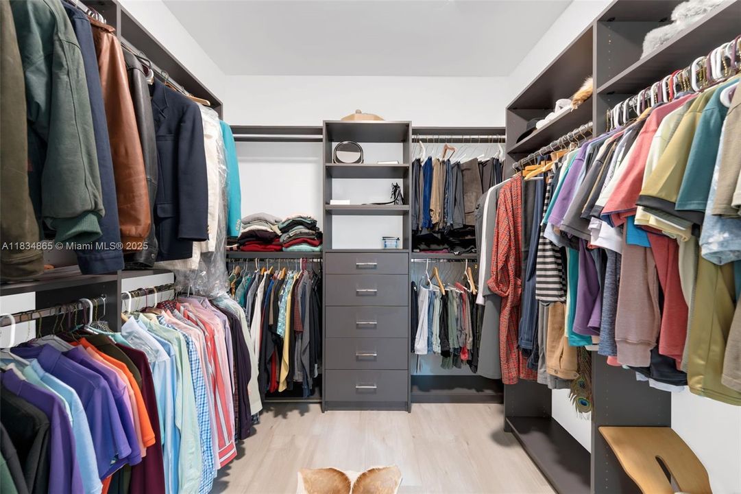 Master Closet 2