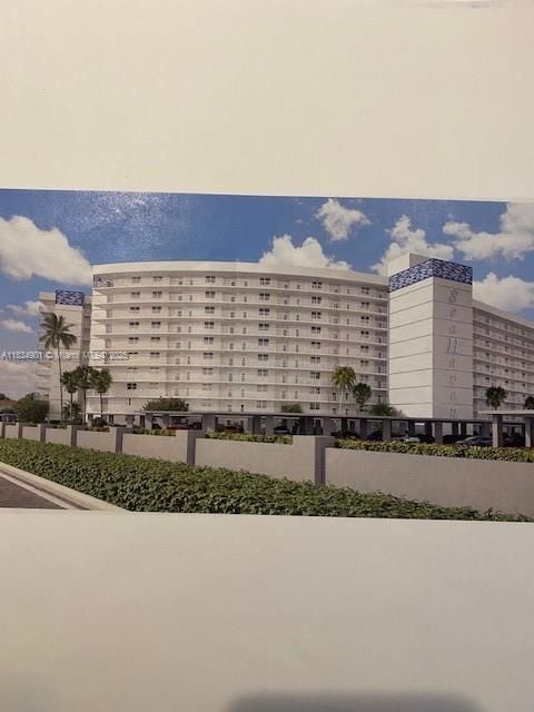 待售: $179,999 (1 贝兹, 1 浴室, 710 平方英尺)