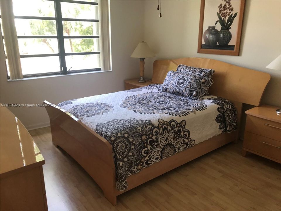 Activo con contrato: $159,900 (1 camas, 1 baños, 773 Pies cuadrados)