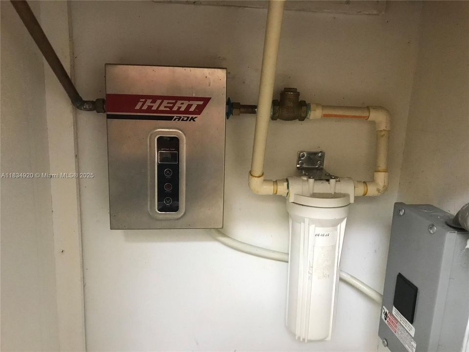 Electric Water Heater