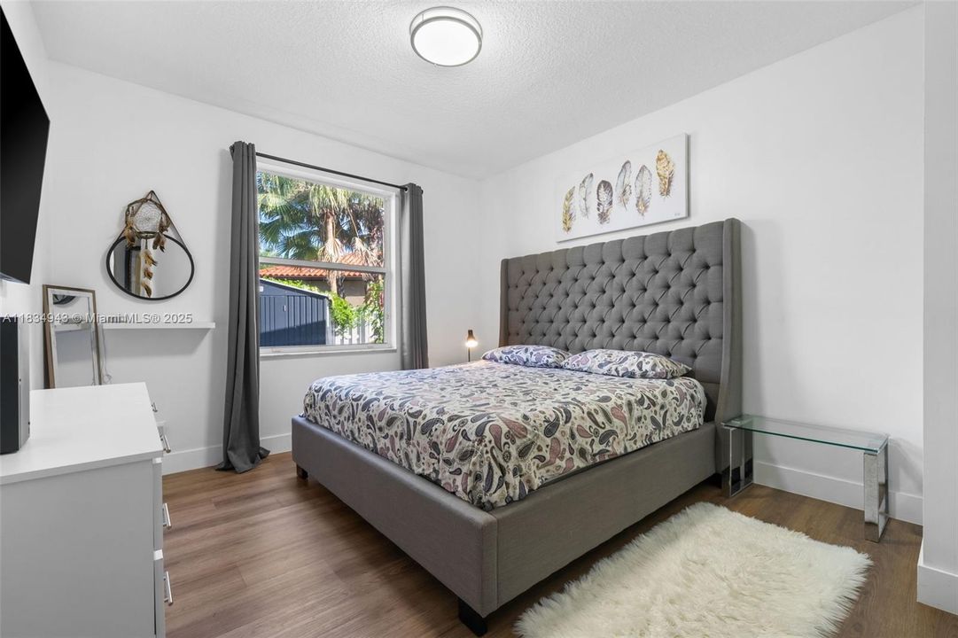 For Sale: $1,297,500 (5 beds, 3 baths, 2901 Square Feet)