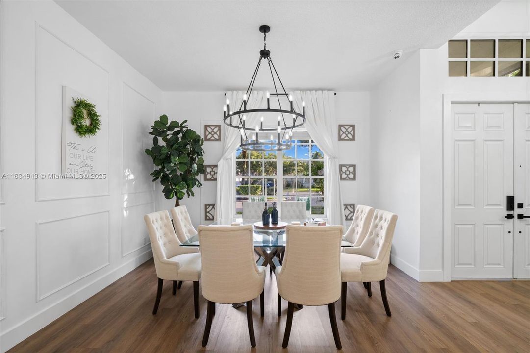 For Sale: $1,297,500 (5 beds, 3 baths, 2901 Square Feet)