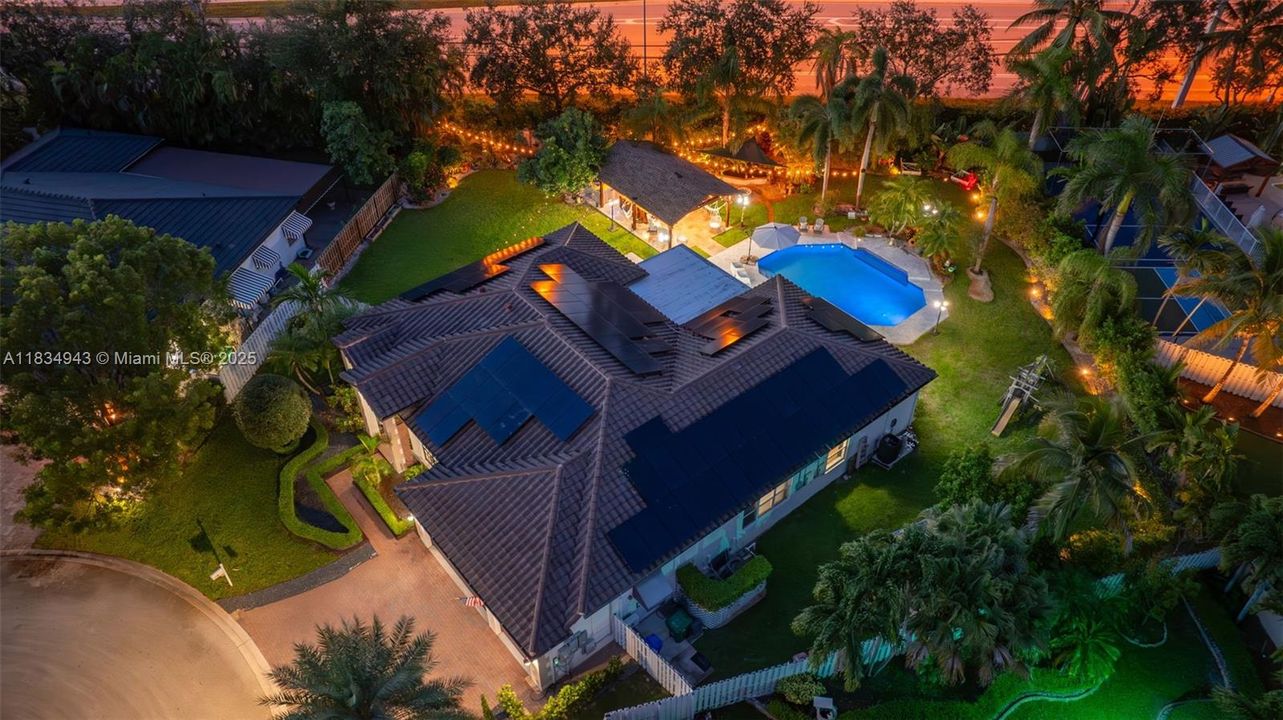 For Sale: $1,297,500 (5 beds, 3 baths, 2901 Square Feet)