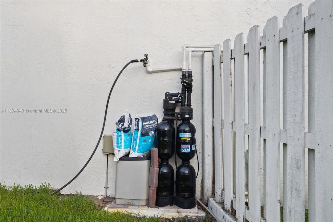 Pool Saltwater system