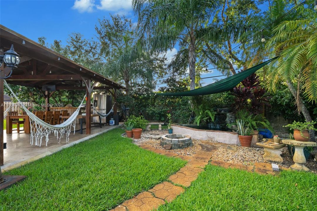 For Sale: $1,297,500 (5 beds, 3 baths, 2901 Square Feet)