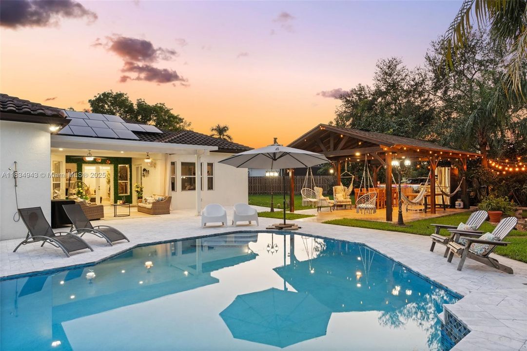 For Sale: $1,297,500 (5 beds, 3 baths, 2901 Square Feet)