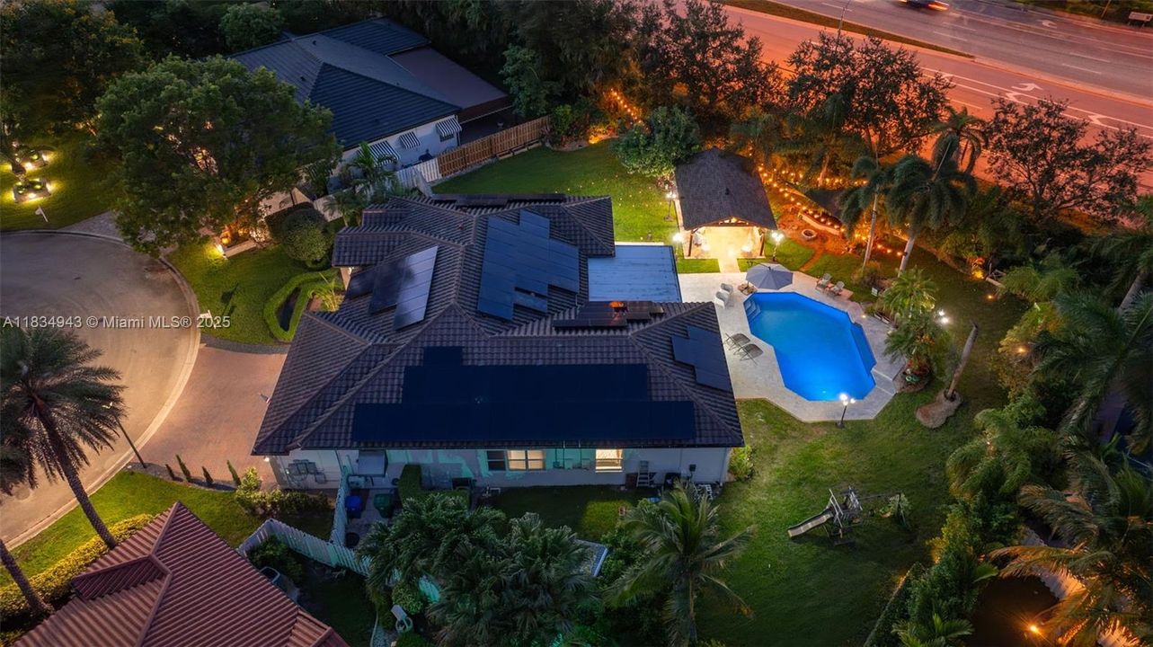 For Sale: $1,297,500 (5 beds, 3 baths, 2901 Square Feet)