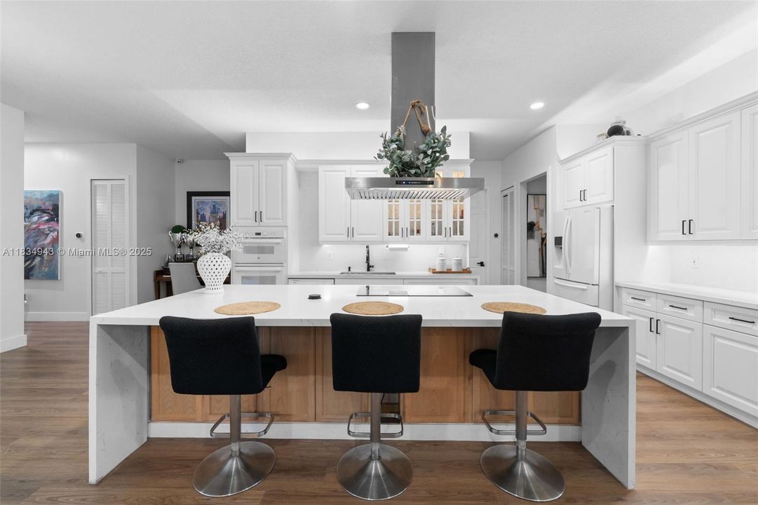 For Sale: $1,297,500 (5 beds, 3 baths, 2901 Square Feet)