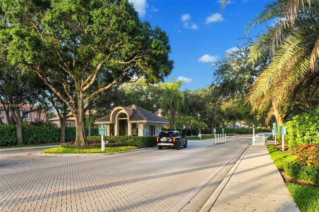 For Sale: $1,297,500 (5 beds, 3 baths, 2901 Square Feet)