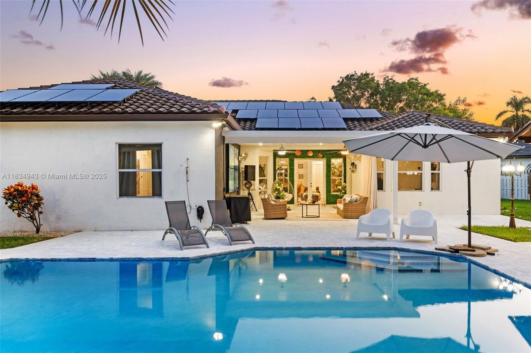 For Sale: $1,297,500 (5 beds, 3 baths, 2901 Square Feet)