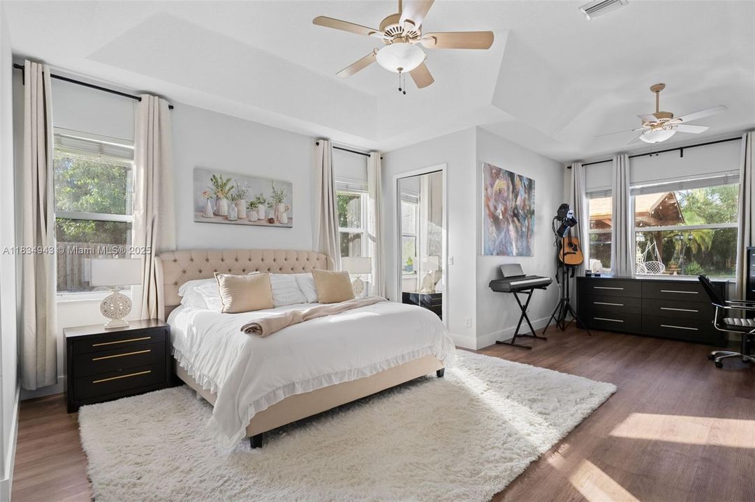 For Sale: $1,297,500 (5 beds, 3 baths, 2901 Square Feet)