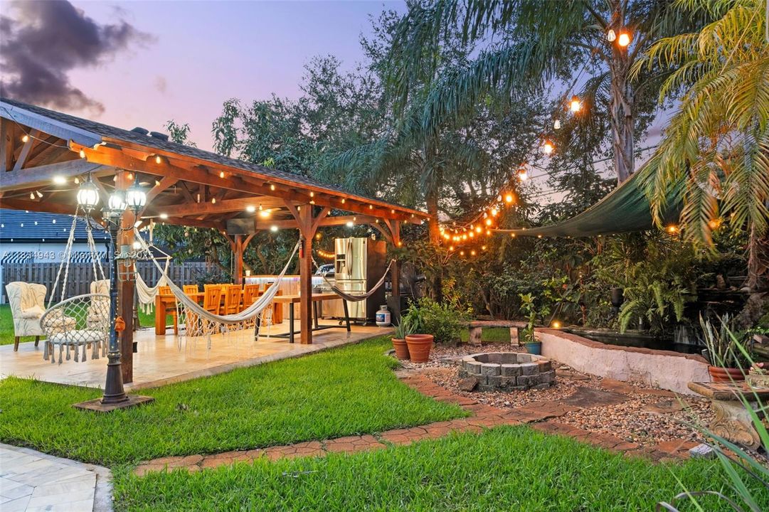 For Sale: $1,297,500 (5 beds, 3 baths, 2901 Square Feet)