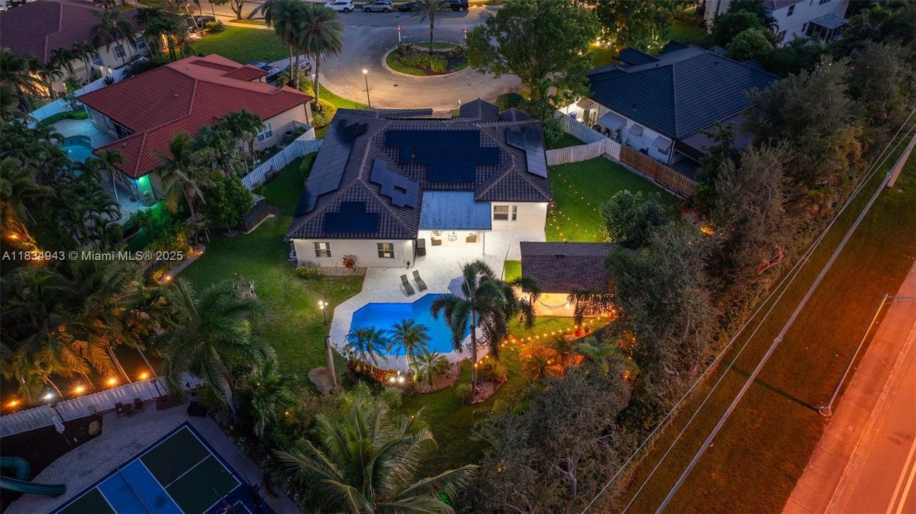 For Sale: $1,297,500 (5 beds, 3 baths, 2901 Square Feet)