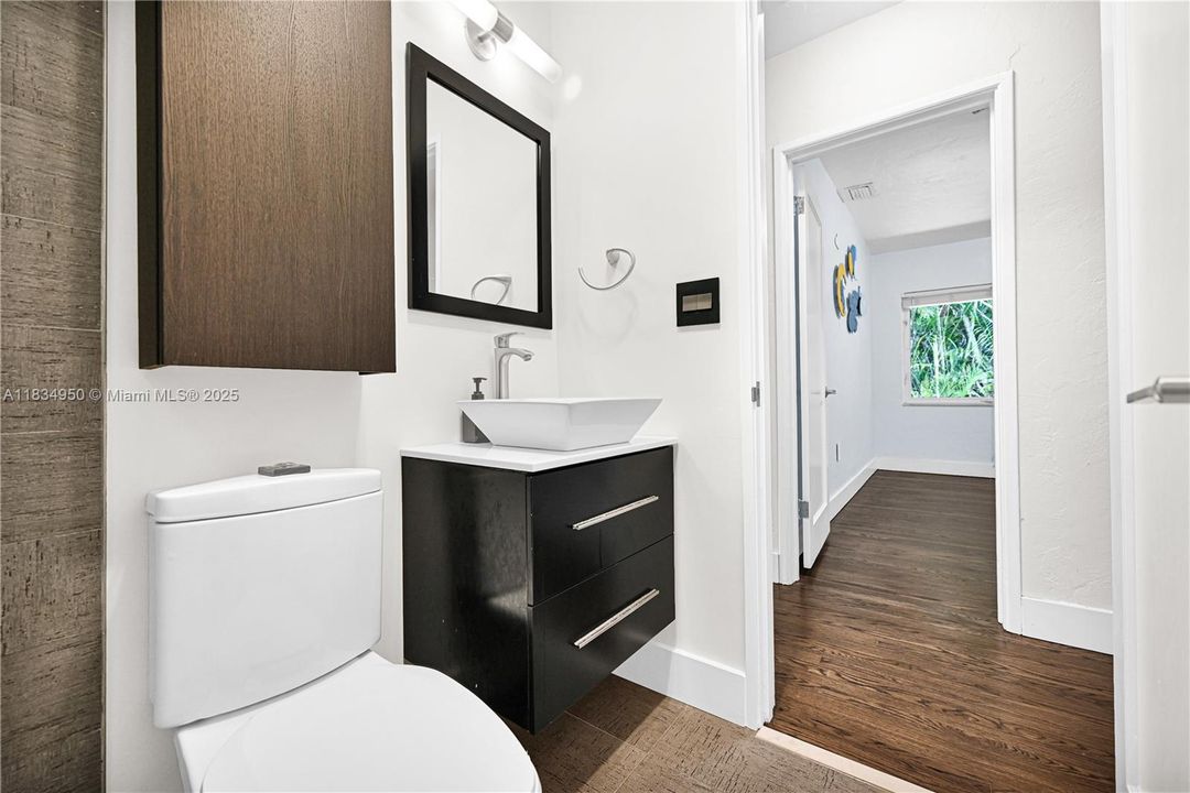 Activo con contrato: $775,000 (3 camas, 2 baños, 1315 Pies cuadrados)