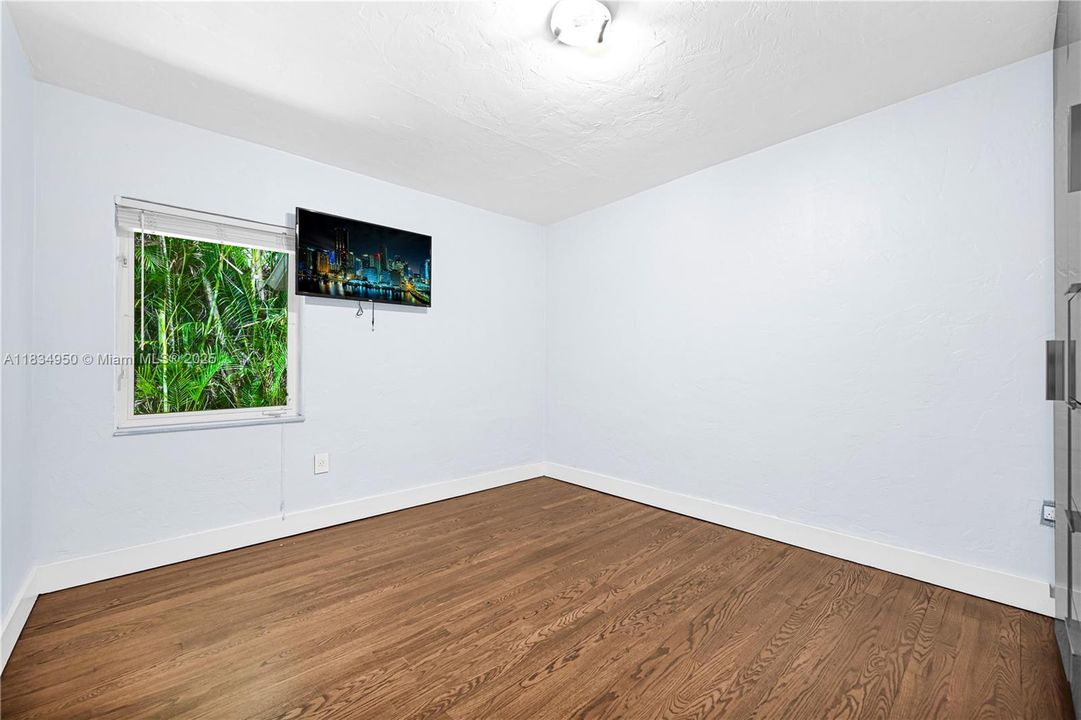 Activo con contrato: $775,000 (3 camas, 2 baños, 1315 Pies cuadrados)