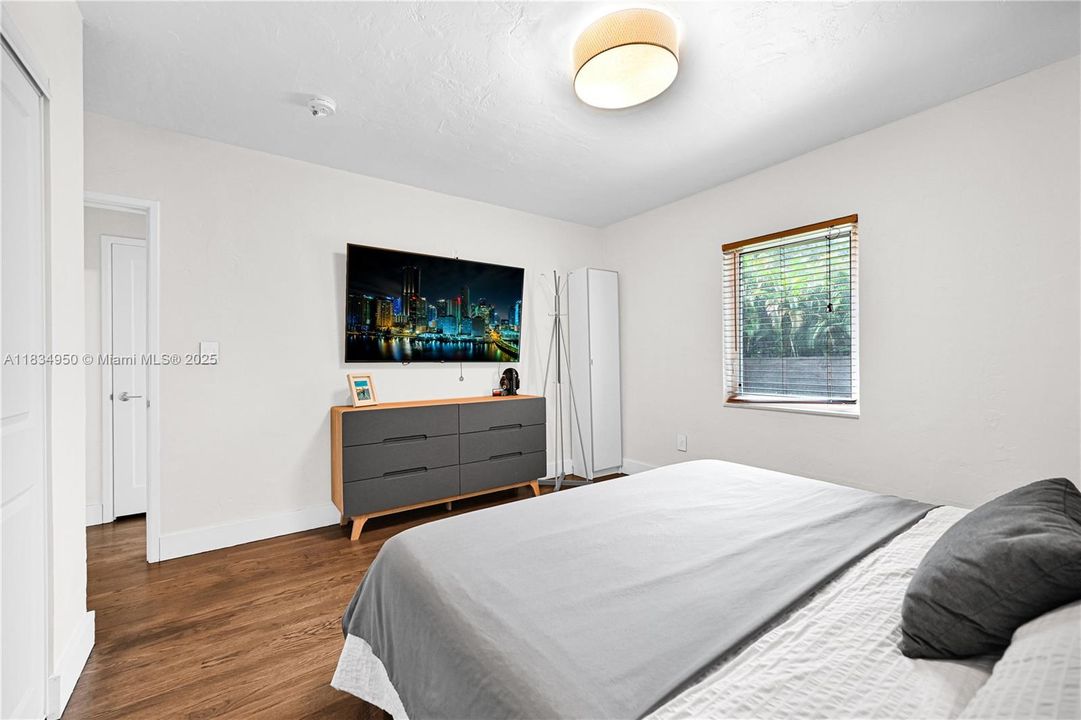 Activo con contrato: $775,000 (3 camas, 2 baños, 1315 Pies cuadrados)