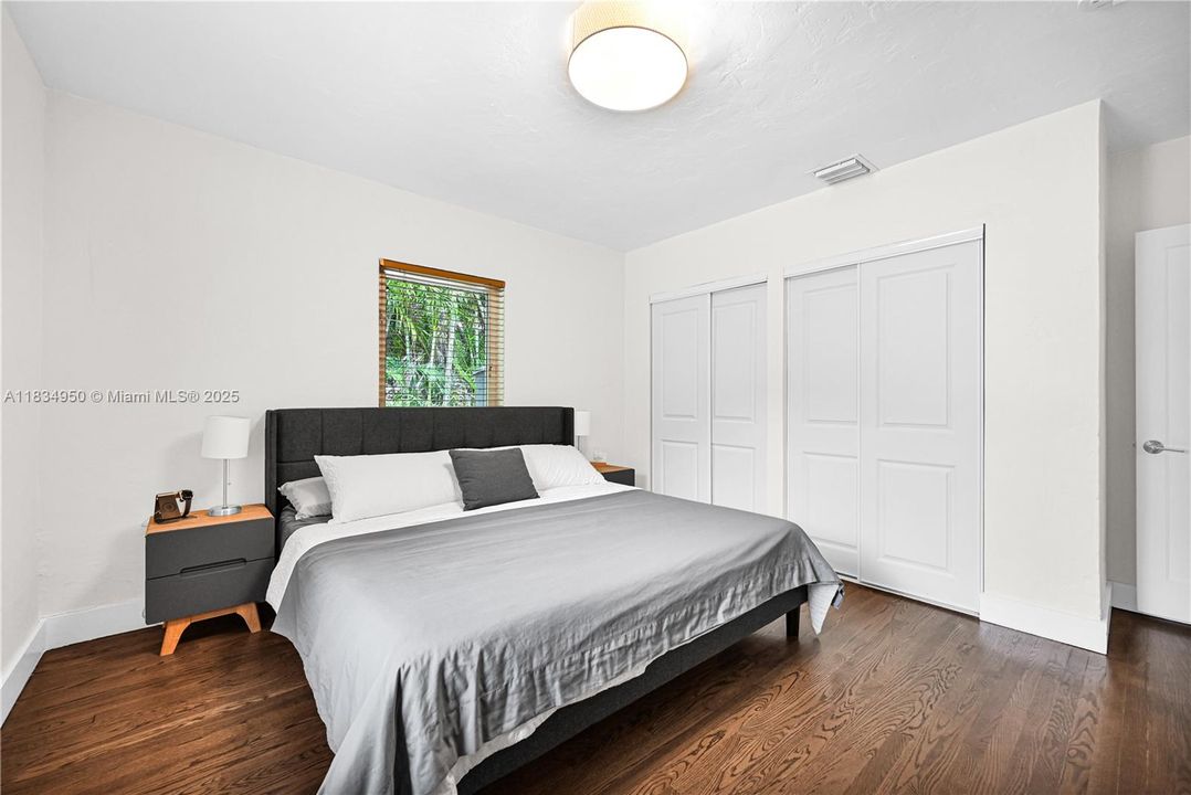 Activo con contrato: $775,000 (3 camas, 2 baños, 1315 Pies cuadrados)