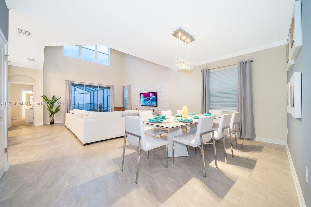 For Sale: $689,000 (5 beds, 5 baths, 0 Square Feet)