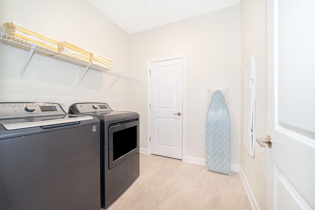 For Sale: $689,000 (5 beds, 5 baths, 0 Square Feet)
