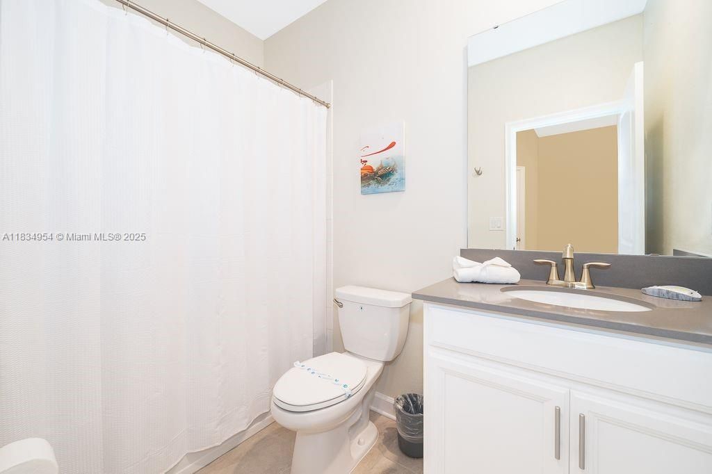 For Sale: $689,000 (5 beds, 5 baths, 0 Square Feet)