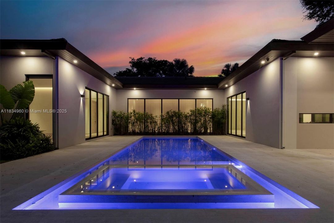 For Sale: $4,995,000 (7 beds, 6 baths, 5180 Square Feet)