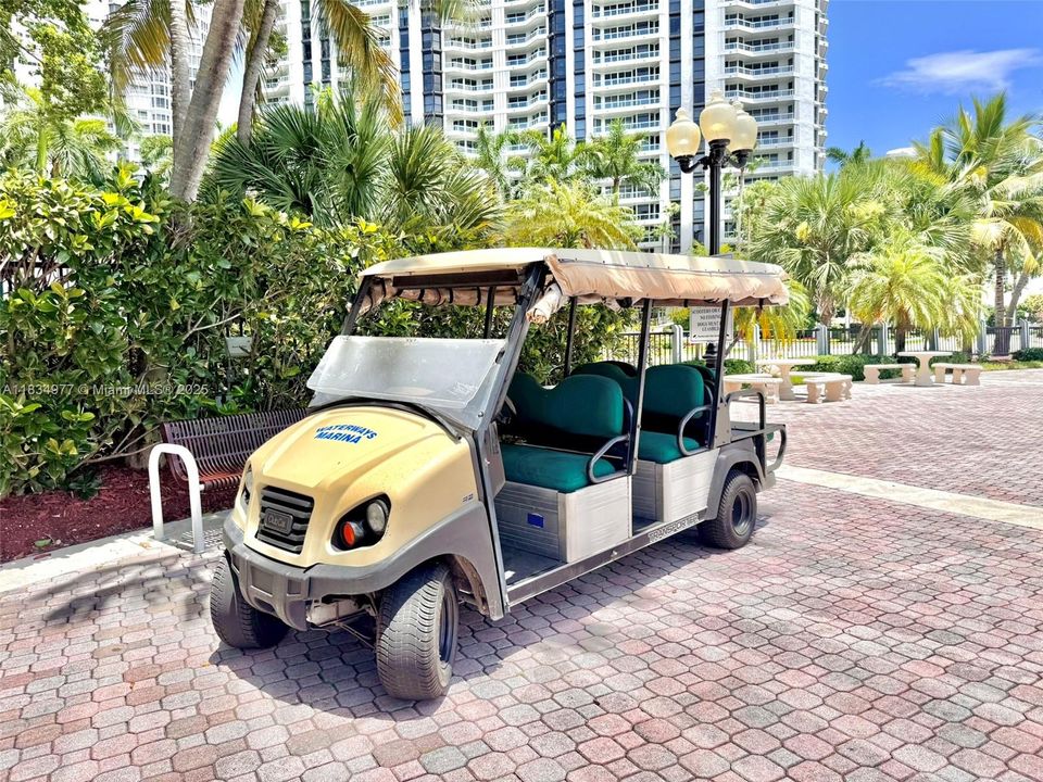 待售: $639,000 (没有数据)