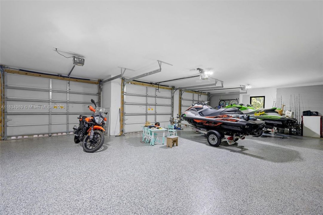 待售: $4,495,000 (6 贝兹, 6 浴室, 6756 平方英尺)