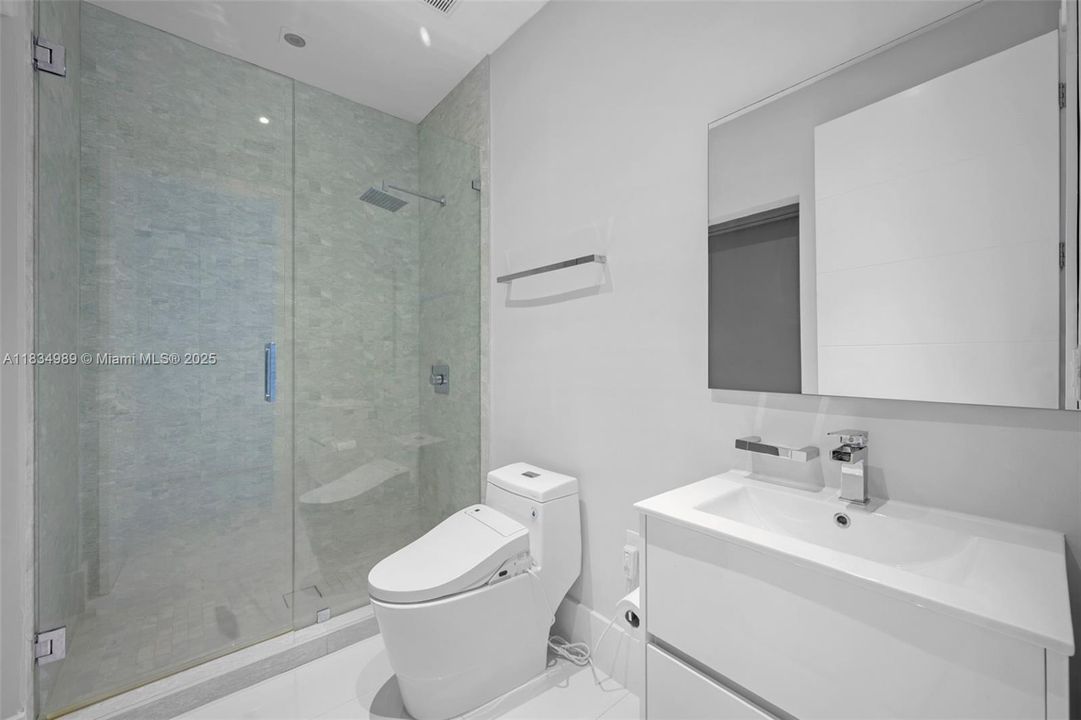 待售: $4,495,000 (6 贝兹, 6 浴室, 6756 平方英尺)